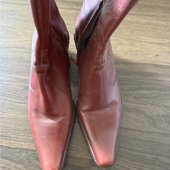 Gianni Bini Shoes - Gianni Bini Red Heeled Boots Sleek Suede Design